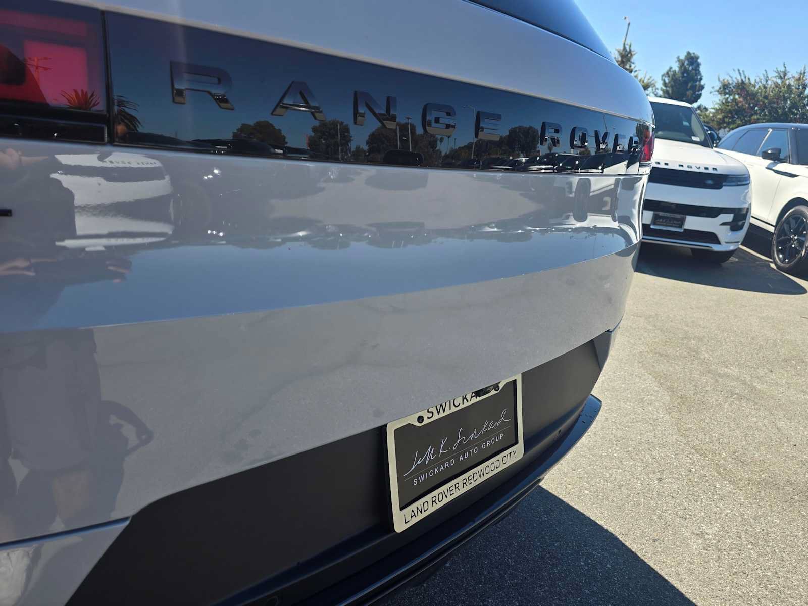 New 2027 Land Rover Range Rover Sport SE AWD/4WD image 14
