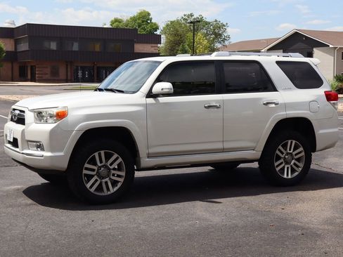 Used 2013 Toyota 4Runner Limited AWD/4WD image 10