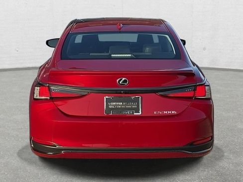 Used 2025 Lexus ES 300h F Sport w/ Accessory Package (Z1) image 6