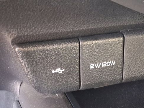 Used 2022 Toyota Camry SE image 24