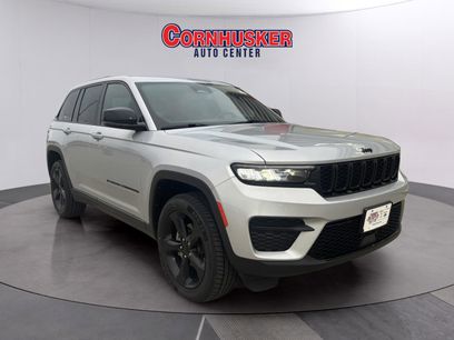 Used 2022 Jeep Grand Cherokee Altitude