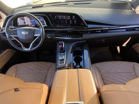 Certified 2023 Cadillac Escalade Premium Luxury image 16