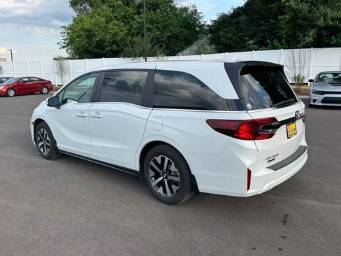 Used 2025 Honda Odyssey EX-L image 5