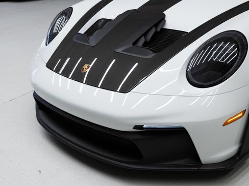 Certified 2023 Porsche 911 GT3 RS RWD image 35