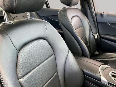 Used 2017 Mercedes-Benz C 300 Sedan image 9