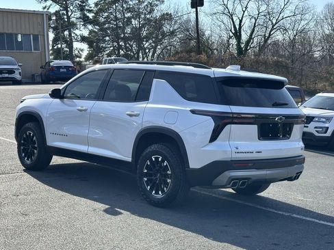 Used 2025 Chevrolet Traverse Z71 w/ Driver Confidence Package image 7