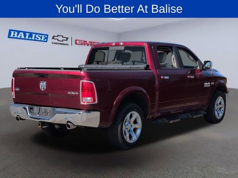 Used 2017 RAM 1500 Laramie w/ Convenience Group AWD/4WD image 3