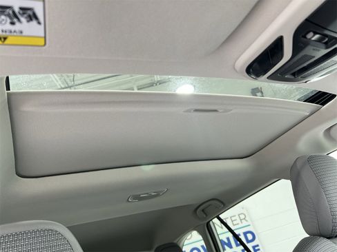 Used 2024 Subaru Outback Premium image 22