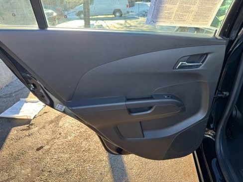 Used 2020 Chevrolet Sonic Premier image 18