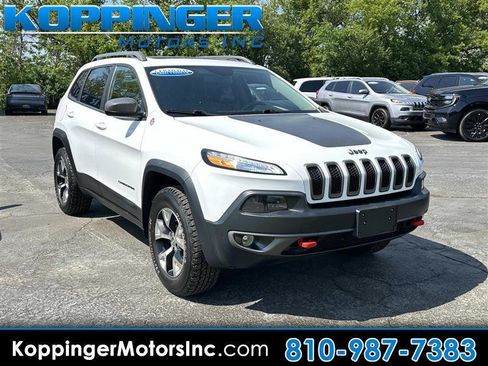 Used 2015 Jeep Cherokee Trailhawk w/ Leather Interior Group AWD/4WD image 1