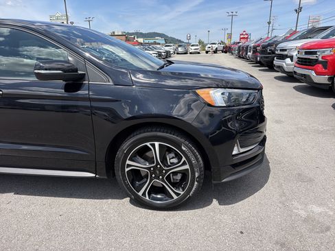 Used 2022 Ford Edge ST AWD/4WD image 4