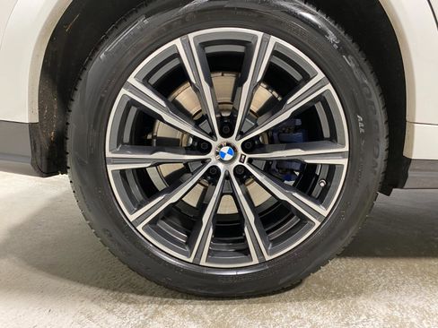 Used 2022 BMW X6 M50i w/ Executive Package image 26