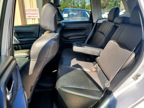 Used 2016 Subaru Forester 2.5i Limited AWD/4WD image 26