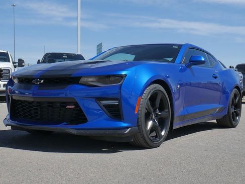 Used 2017 Chevrolet Camaro SS RWD image 1
