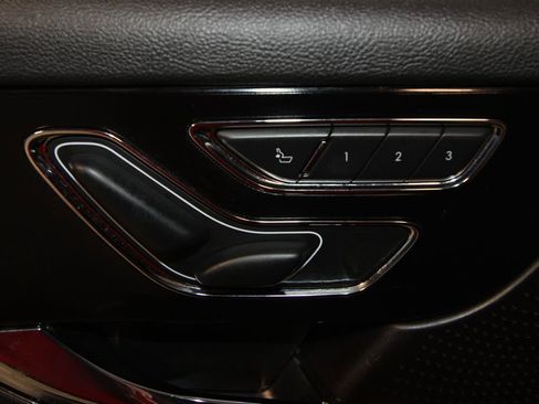 Used 2025 Lincoln Corsair FWD image 9