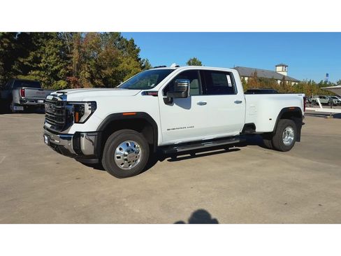 New 2026 GMC Sierra 3500 SLT w/ SLT Convenience Package image 4