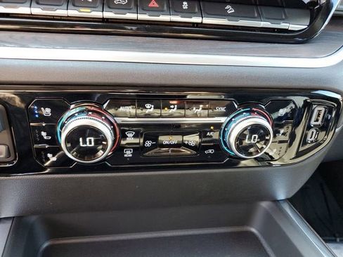 New 2025 GMC Sierra 2500 SLT w/ SLT Premium Package image 26