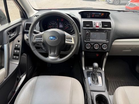 Used 2015 Subaru Forester 2.5i Touring w/ Eyesight & Navigation System AWD/4WD image 8