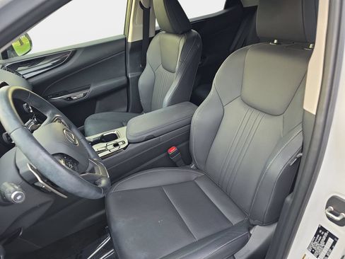 Used 2025 Lexus NX 250 FWD image 15