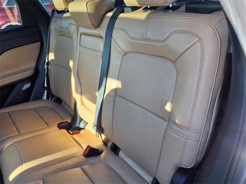 Used 2020 Lincoln Corsair Reserve w/ Equipment Group 201A image 10