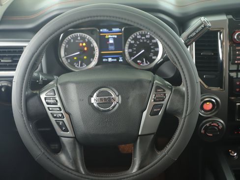 Used 2019 Nissan Titan Platinum Reserve w/ Platinum Utility Package image 19