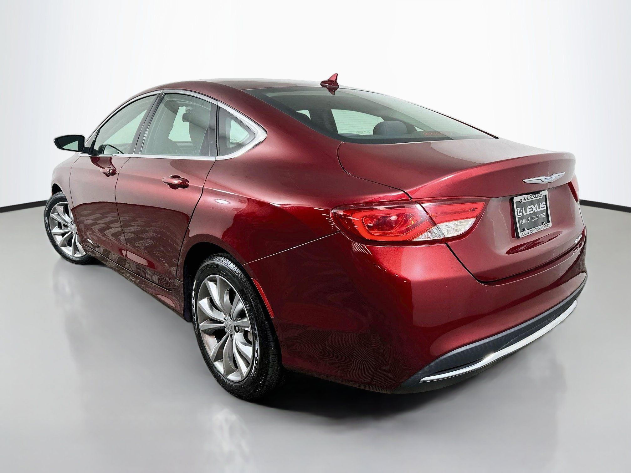 Used 2015 Chrysler 200 Limited w/ Convenience Group FWD image 5