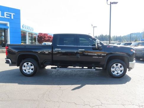 Used 2020 Chevrolet Silverado 3500 LTZ w/ LTZ Premium Package AWD/4WD image 10