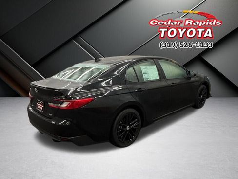 New 2026 Toyota Camry SE image 2
