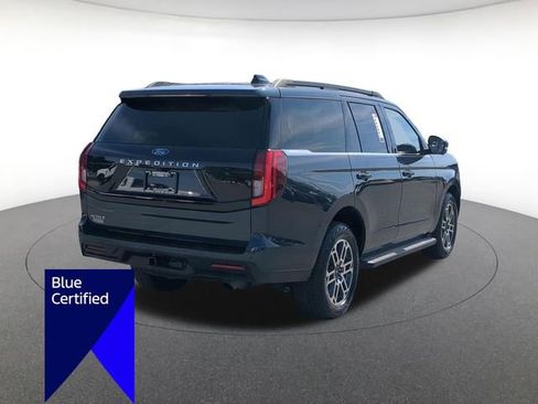 Certified 2025 Ford Expedition Active AWD/4WD image 3
