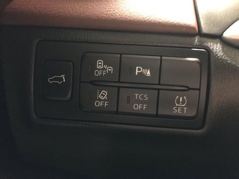 Used 2017 MAZDA CX-9 Signature image 23