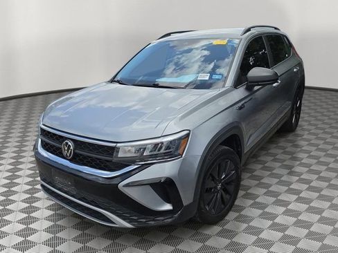 Used 2024 Volkswagen Taos S image 2