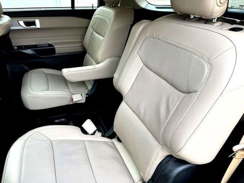 Certified 2020 Ford Explorer Limited image 23