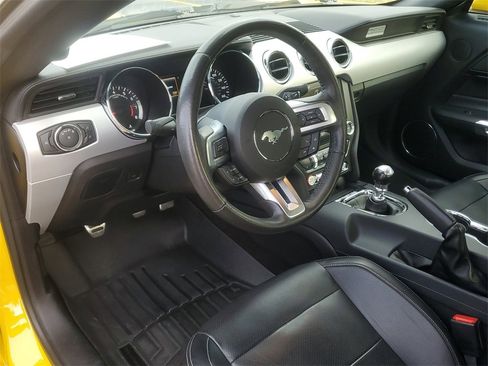 Used 2015 Ford Mustang GT Premium image 9