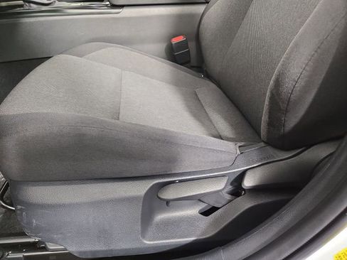 Used 2025 Toyota Camry LE image 30