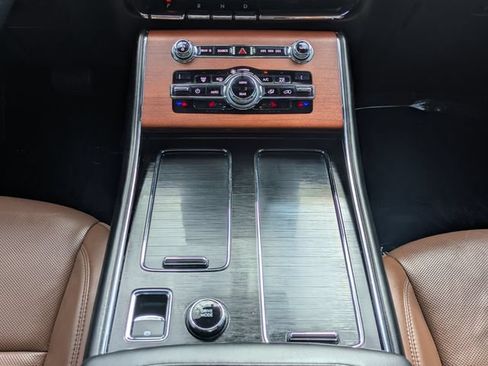 Certified 2020 Lincoln Aviator Reserve RWD image 19