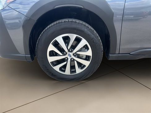 Used 2024 Subaru Outback Premium AWD/4WD image 14