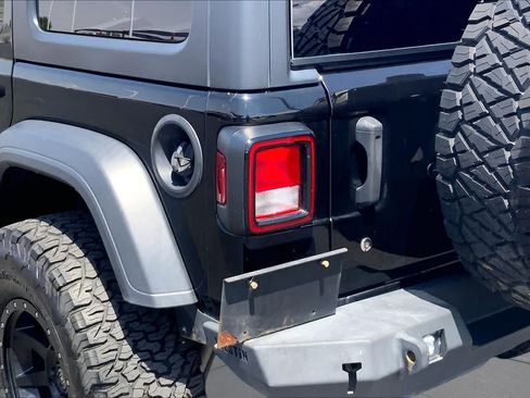 Used 2019 Jeep Wrangler Unlimited Sport S AWD/4WD image 29