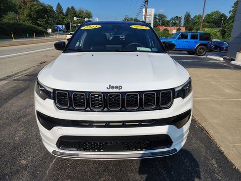 Certified 2025 Jeep Compass Limited w/ High Altitude Package AWD/4WD image 3