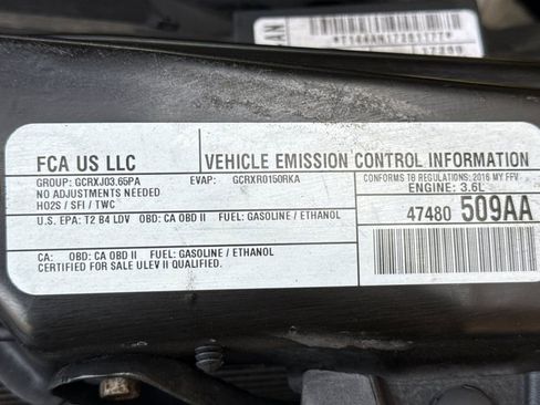 Used 2016 Dodge Grand Caravan SE image 37