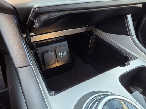 Used 2021 Ford Explorer XLT w/ Class III Trailer Tow Package image 18