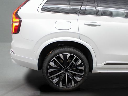 New 2026 Volvo XC90 B6 Ultra AWD/4WD image 16