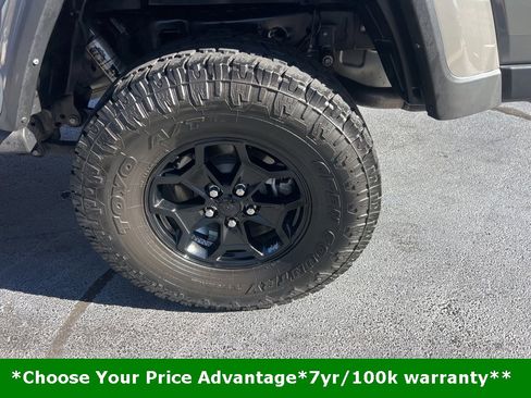 Certified 2022 Jeep Gladiator Willys image 16