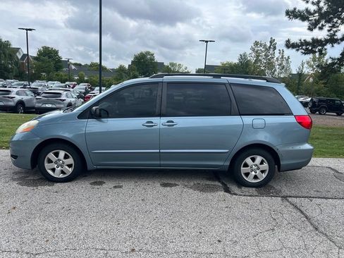 Used 2007 Toyota Sienna LE FWD image 2