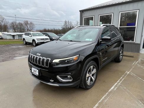 Used 2021 Jeep Cherokee Limited w/ Elite Package image 4