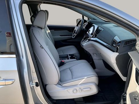Certified 2024 Honda Odyssey Elite image 9