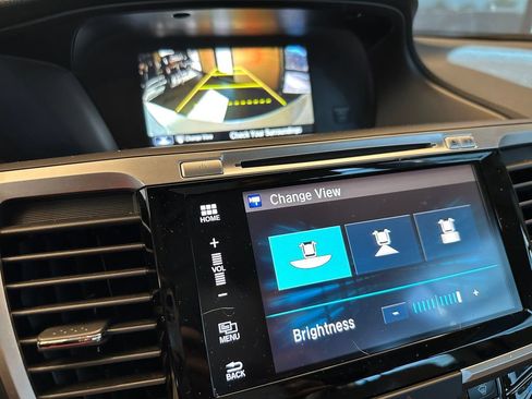 Used 2017 Honda Accord EX-L image 14