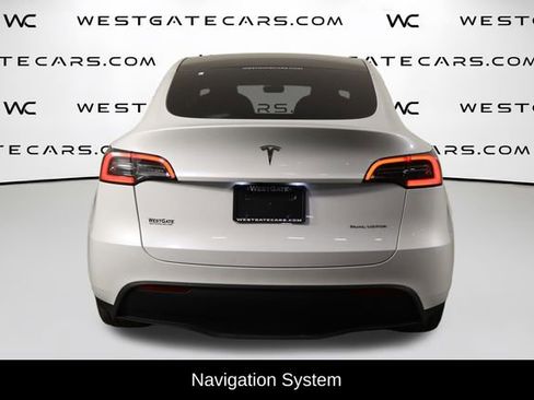 Used 2023 Tesla Model Y Long Range AWD/4WD image 4