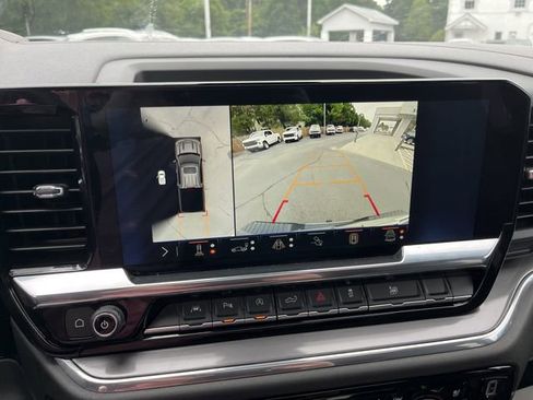 Used 2024 Chevrolet Silverado 1500 High Country w/ High Country Premium Package image 24