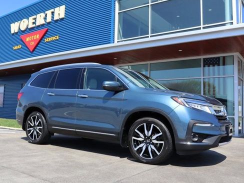 Used 2022 Honda Pilot Touring image 1