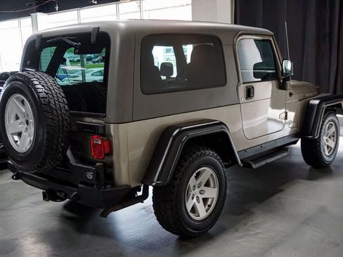 Used 2006 Jeep Wrangler Unlimited Rubicon w/ Security Group AWD/4WD image 7